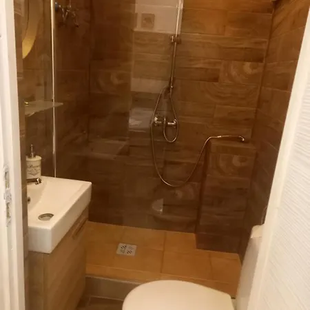Liszt Ferenc Square Apartment *